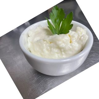 Maioneză cu usturoi