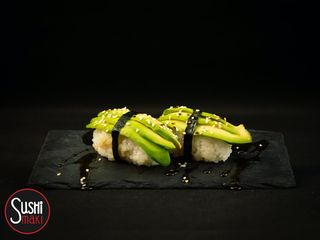 Nigiri z awokado