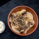 Empanadas  "Varenyky" (hervidos)  de papa pure. Comida Artesana