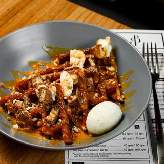 Вафлі з морозивом карамель та горішками