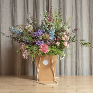 Bolsa Con Flores Especial