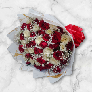 40pcs of Red&white roses mixed with gypsophila 