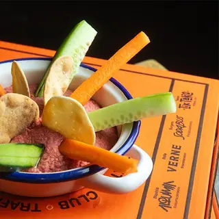 Hummus de remolacha
