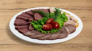Д.Мясное ассорти