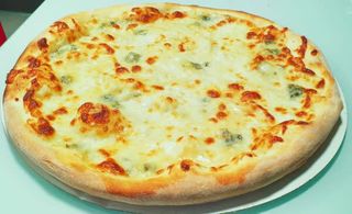 Pizza Quattro Formaggi Ø 32cm