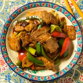 61. Cerdo con salsa picante 