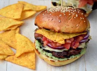 Burger HOT ok. 700g