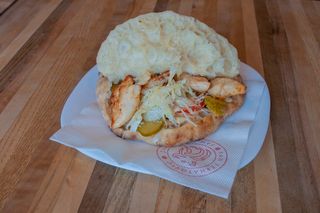 Pileći sendvič u somunu