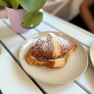 Nutella Croissant