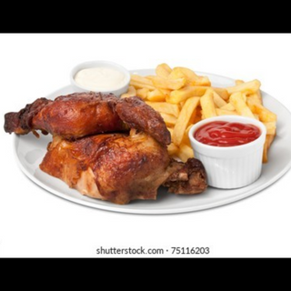 Medio Pollo ,Arroz ,Patatas ,Ensalada Y Bebida 