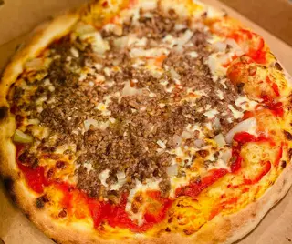 Pizza Bolognaise