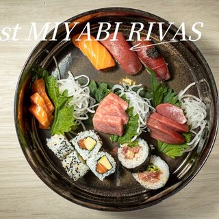 Sushi & sashimi (18 pzs.)