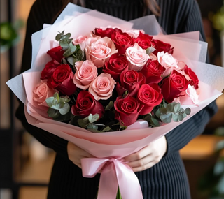 Buchet 21 trandafiri roșii și pink