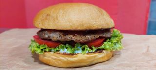 Класически бургер (3бр) с картофки и Coca cola (300мл) (3бр)