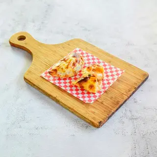 Empanada De Caprese