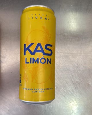 Kas Limón lata 330ml.