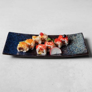 61.Uramaki spicy salmon
