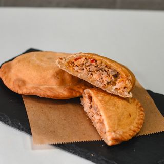 Empanada De Pollo (1 Ud.)