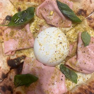 Бурата и Пастичио