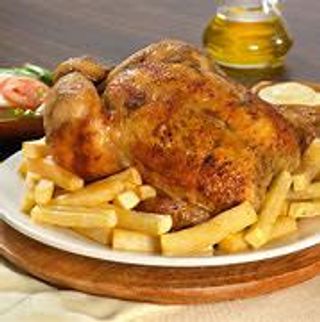 1 pollo con patatas + ensalada mixta + 1 barra de pan+ 2 postres