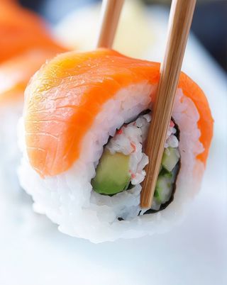 Uramaki Avocado Roll