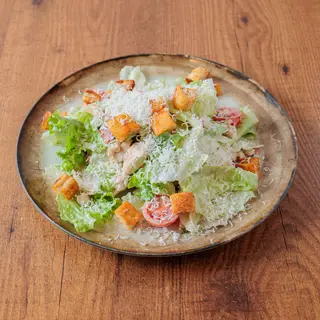 Caesar salata sa piletinom