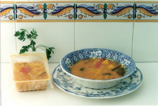 Platos del día. Arroz y Habichuelas.