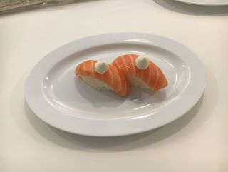 25. Salmone  Philadelphia  2pz