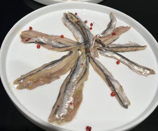 Alici del Mediterraneo al pepe rosa e pepe nero 5 pezzi