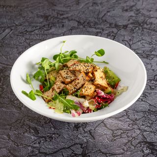 4. Sałatka z tofu pięć smakow