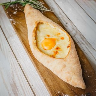 Хачапури по-аджарски