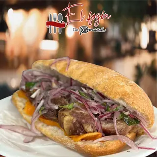 Pan Con Chicharrón