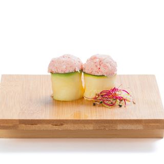 144. Gunkan surimi - 2 pezzi