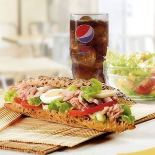 Croissant Vegetal Con Atún Y Cebolla