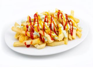 Papas Fritas Clásicas Y 3 Salsas