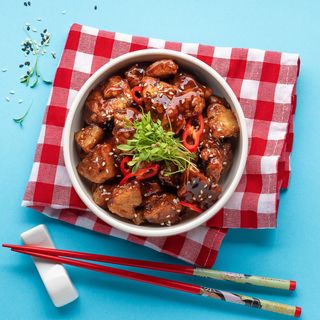 Курочка в соусі теріякі