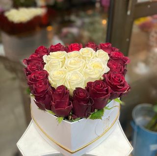 #16. კომპოზიცია გულის ფორმის ყუთში