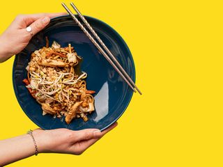 Локшина в соусі Теріякі з куркою XL (420g)