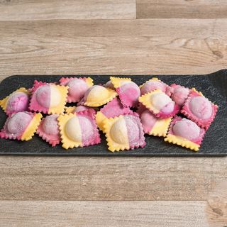 Ravioli, Remolacha Y Mortadella italiana (1 Kg.)