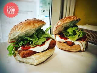 Pohani sir u lepinji