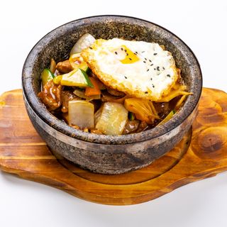 096. Bibimbap manzo