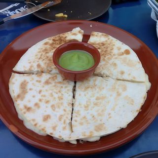 Quesadilla De Pollo