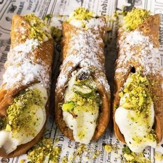 Cannolo Siciliano pistachio e nutella