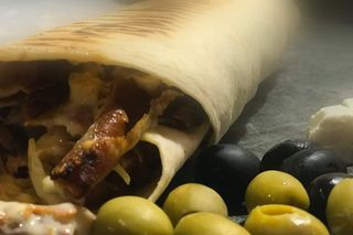 Tortilla z nuggets duża 40cm