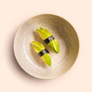 40. Nigiri de aguacate (2 uds.)