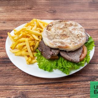 Prego no Bolo do Caco