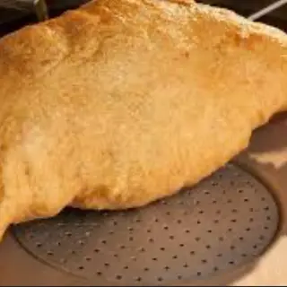 Pizza Frita (30 x 30 Cm.)