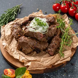 Шашлик з телячої вирізки (100г)