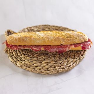 Bocadillo de paletilla 4 estrellas