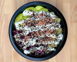 Poke bowl sushi land